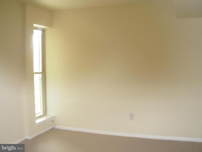 5821 Royal Ridge Drive, Unit J Springfield, VA 22152 - Photo 7 of 12 Bedroom #2