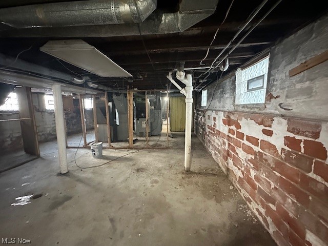 972 Paxton Road Cleveland, OH 44108 - Photo 22 of 22 Basement featuring heating utilities