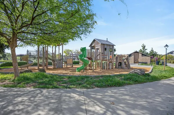 $715,000 | 1000 Berryessa Lane, Unit 314, Davis, CA 95616