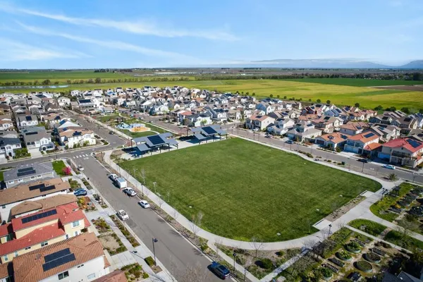 $715,000 | 1000 Berryessa Lane, Unit 314, Davis, CA 95616