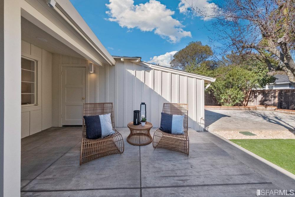 1016 Willow Drive Lafayette, CA 94549 - Photo 29 of 34 a view of entryway and hall