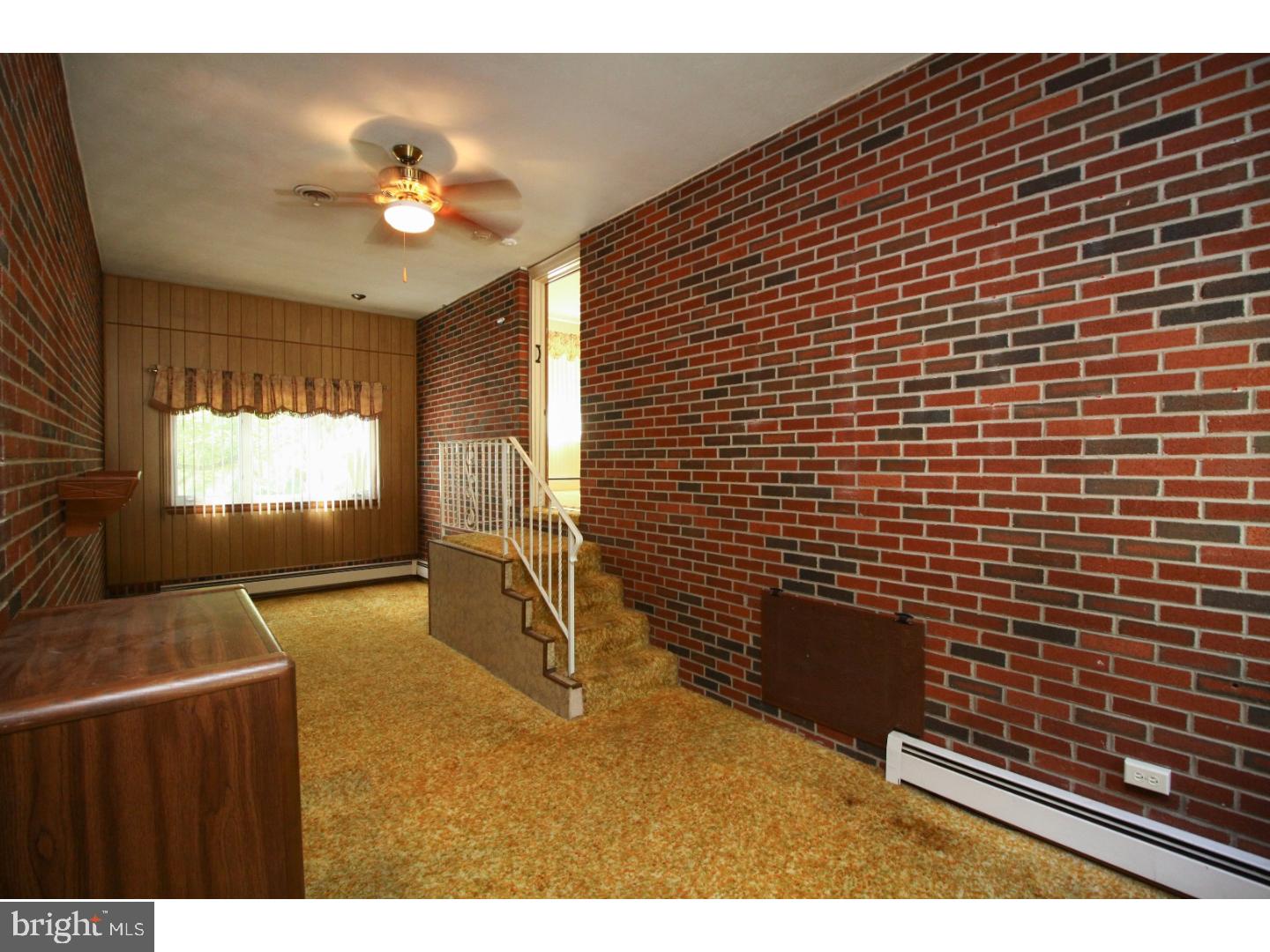 102 Yale Road Voorhees, NJ 08043 - Photo 12 of 25 Family Room