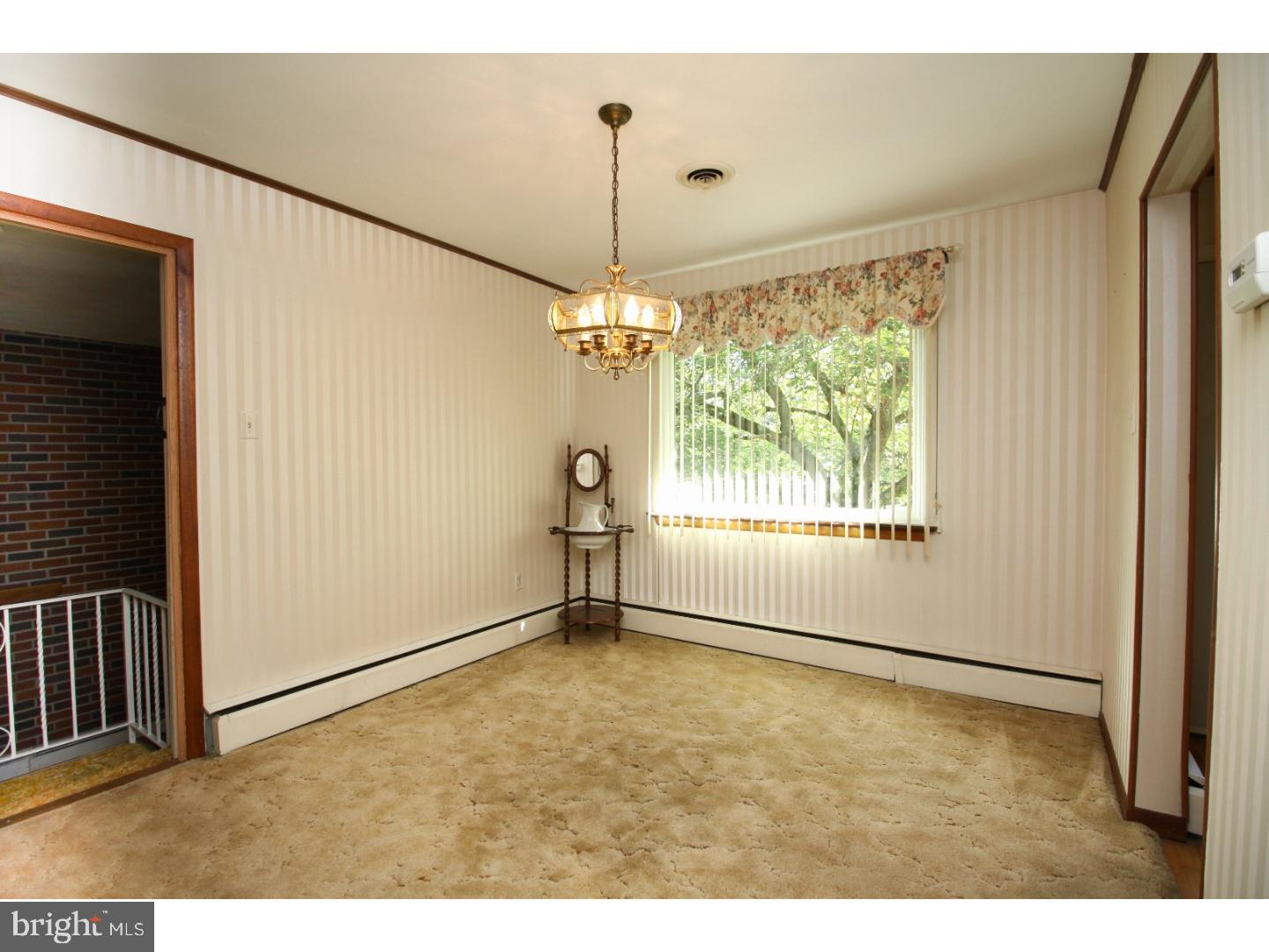 102 Yale Road Voorhees, NJ 08043 - Photo 10 of 25 Dining Room