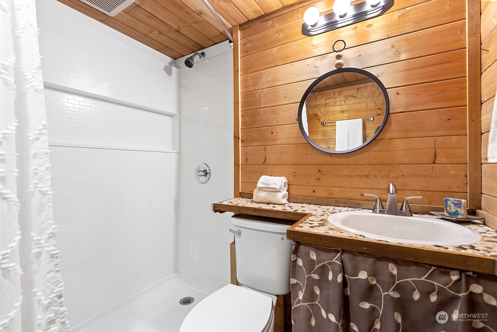 11801 Southwest Bank Road Vashon, WA 98070 - Photo 18 of 40