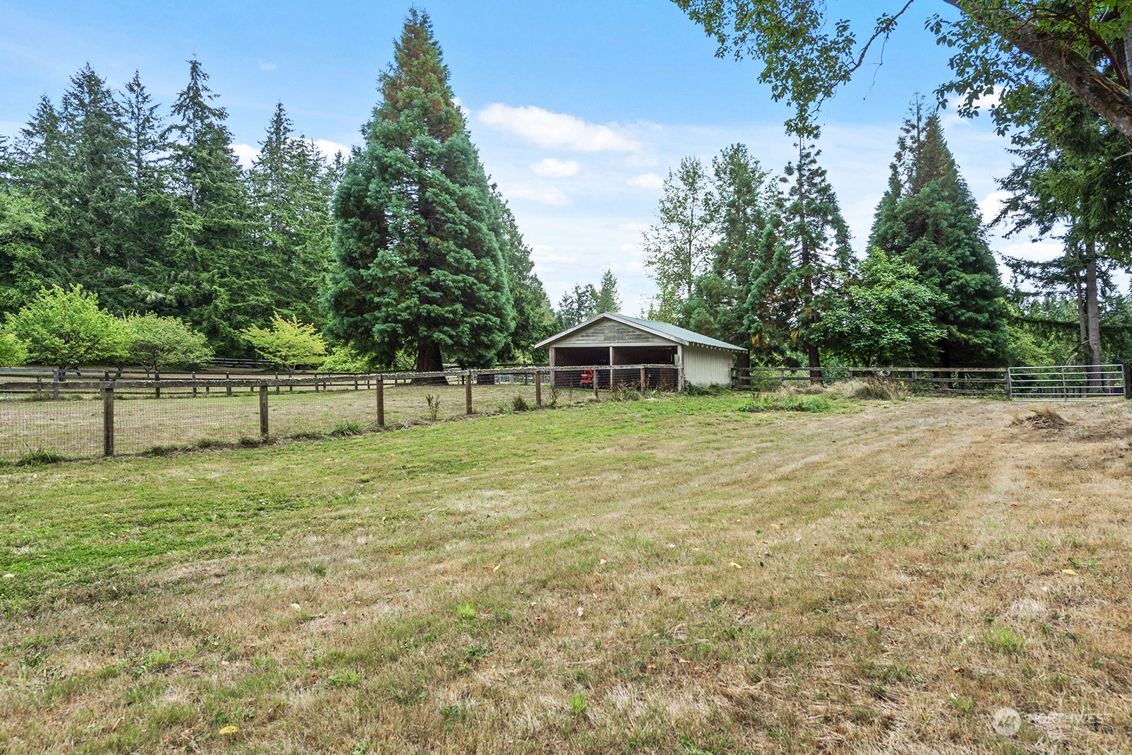 11801 Southwest Bank Road Vashon, WA 98070 - Photo 33 of 40