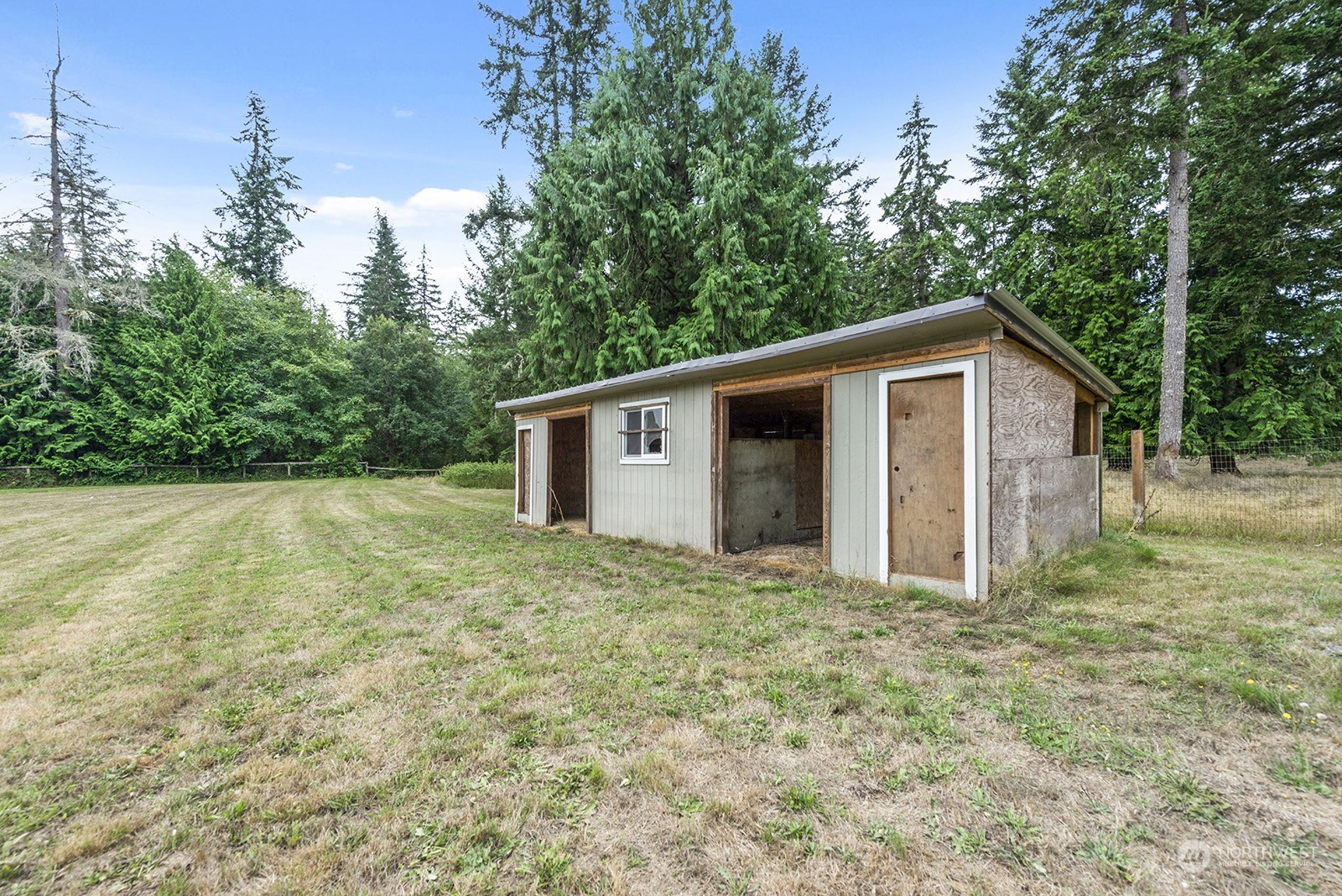 11801 Southwest Bank Road Vashon, WA 98070 - Photo 35 of 40