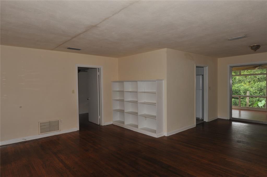 1410 Northwest 7th Road Gainesville, FL 32603 - Photo 11 of 35