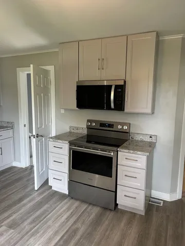 $170,000 | 904 Johnson Street, Streator, IL 61364