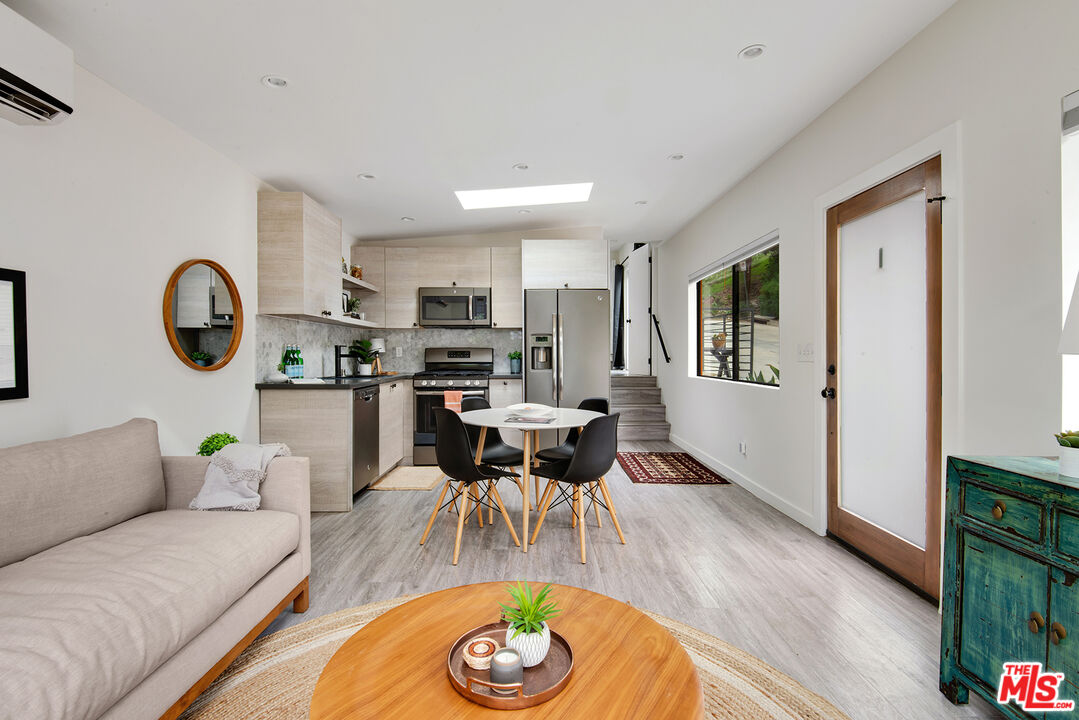 767 Museum Drive Los Angeles, CA 90065 - Photo 17 of 43