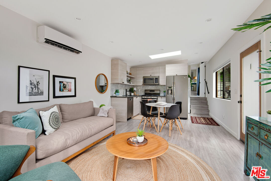 767 Museum Drive Los Angeles, CA 90065 - Photo 18 of 43