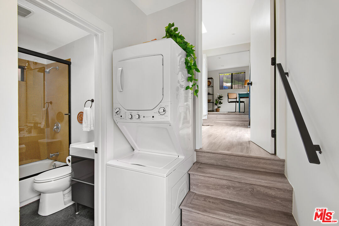 767 Museum Drive Los Angeles, CA 90065 - Photo 21 of 43