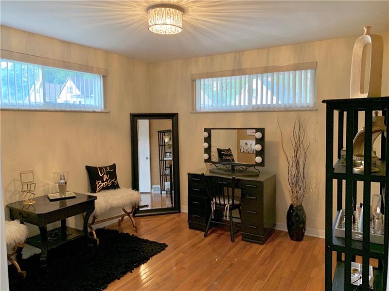 1536 Rutherford Avenue Pittsburgh, PA 15216 - Photo 8 of 14 Bedroom #3