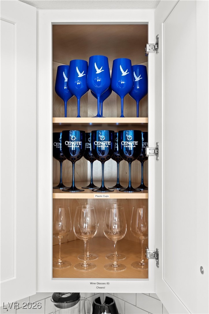 1554 Raindance Way Las Vegas, NV 89169 - Photo 19 of 25 View of bar