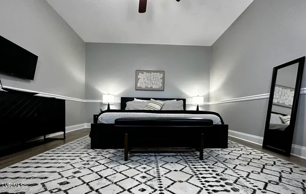 $2,400 | 169 East Grande Avenue, Unit 402, Johnson City, TN 37601