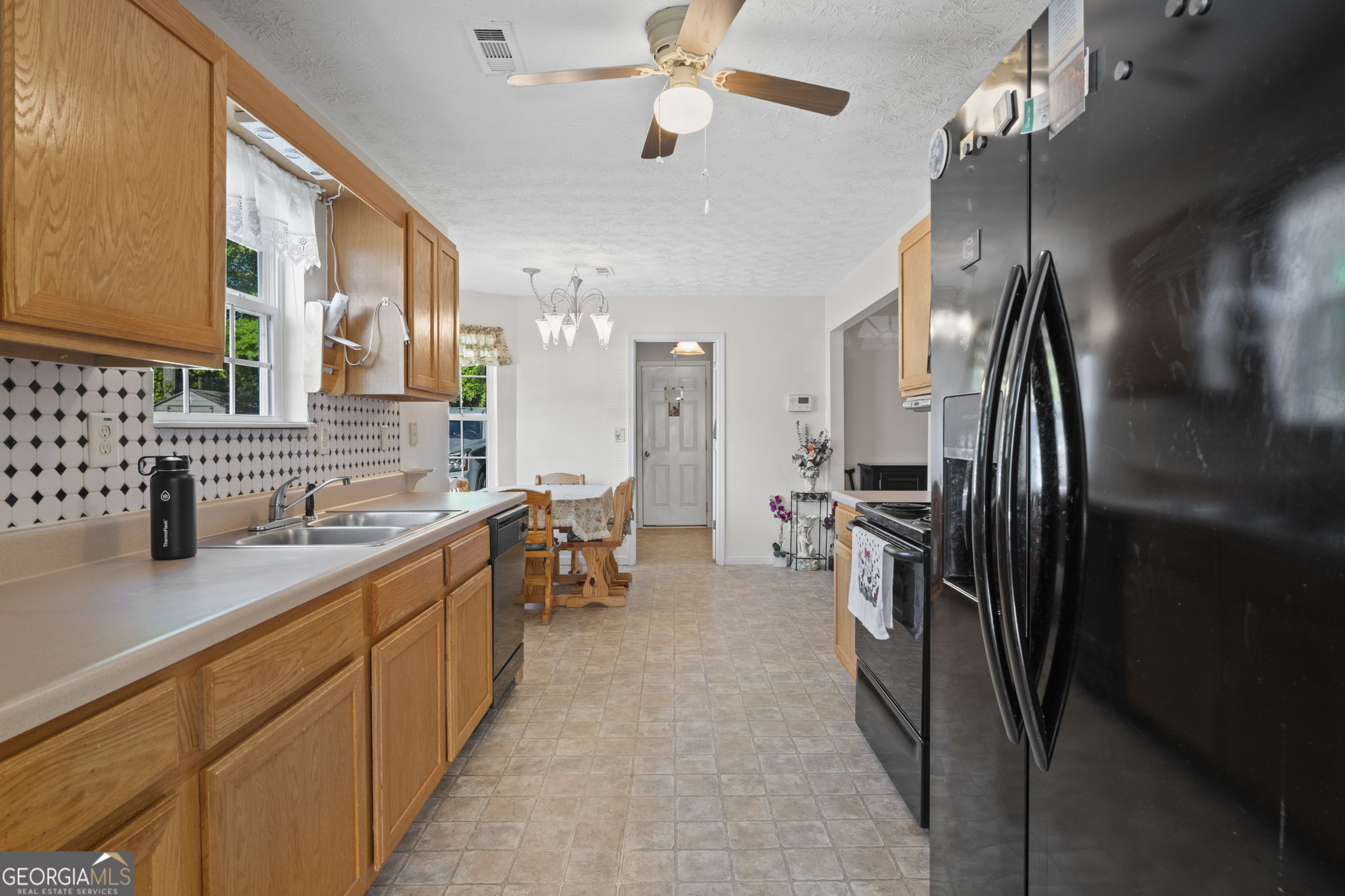 398 Clyde's Way Jackson, GA 30233 - Photo 12 of 37