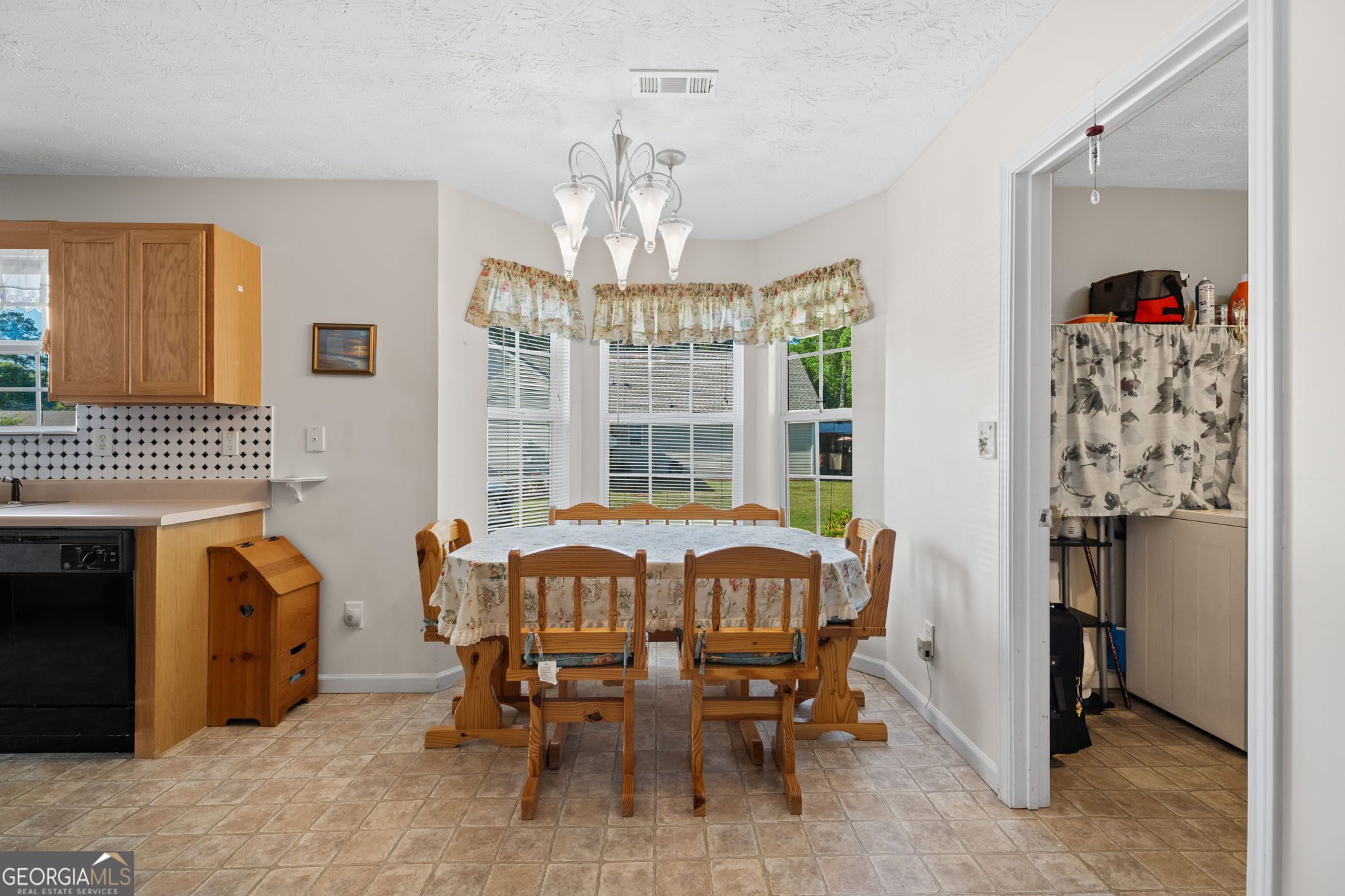 398 Clyde's Way Jackson, GA 30233 - Photo 15 of 37