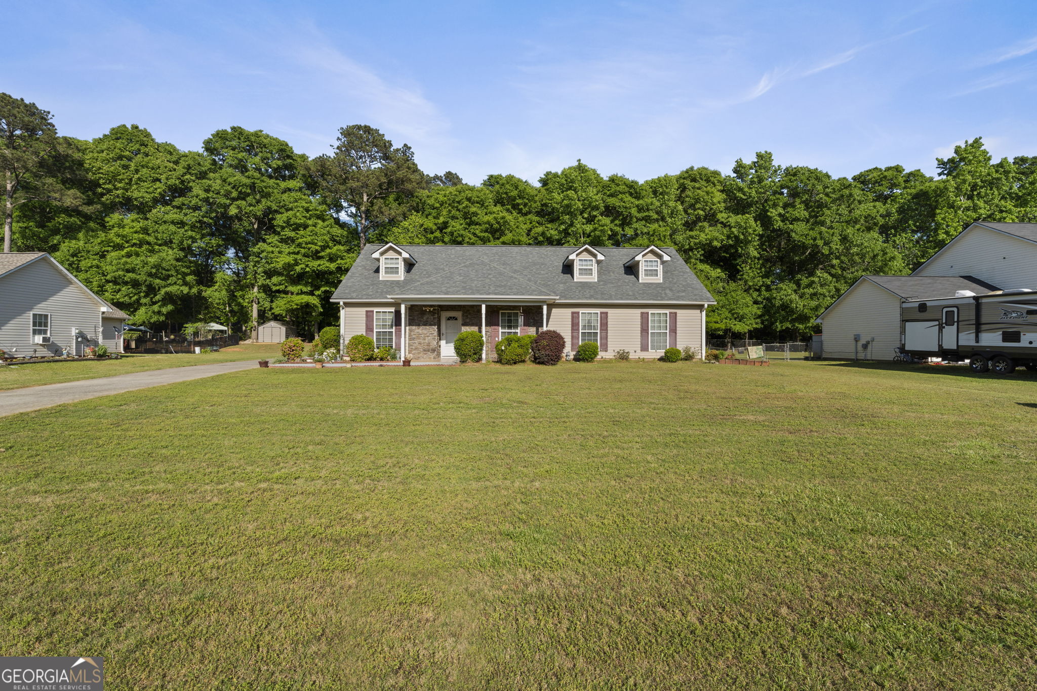 398 Clyde's Way Jackson, GA 30233 - Photo 2 of 37