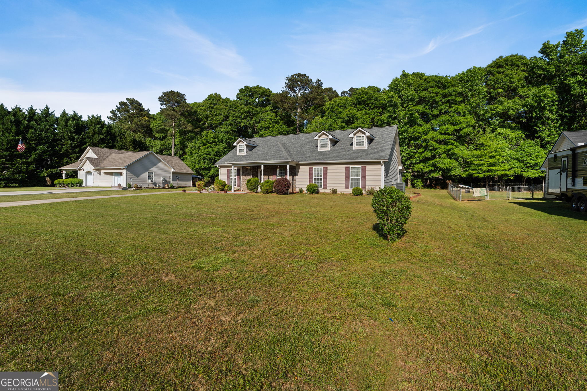 398 Clyde's Way Jackson, GA 30233 - Photo 4 of 37