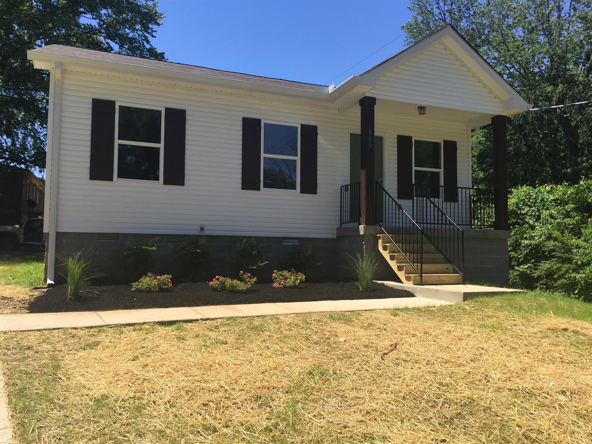 809 Poplar Avenue Springfield, TN 37172 - Photo 1 of 1 Charming 3 Bedroom / 2 Bath home with 1,200 sq ft of living space - will be move in ready the first week of June!