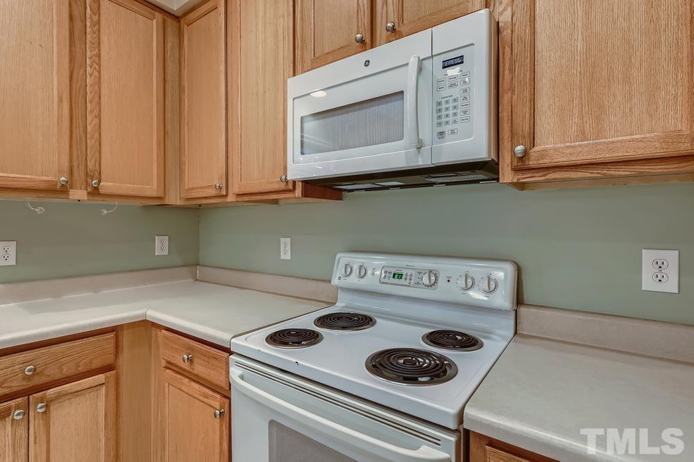 303 Whitney Lane Durham, NC 27713 - Photo 10 of 28 a utility room with dryer and washer