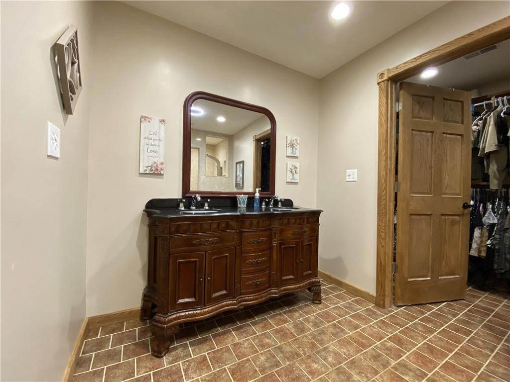 541 East Booe Road Austin, IN 47102 - Photo 8 of 18 Gallery Image 8