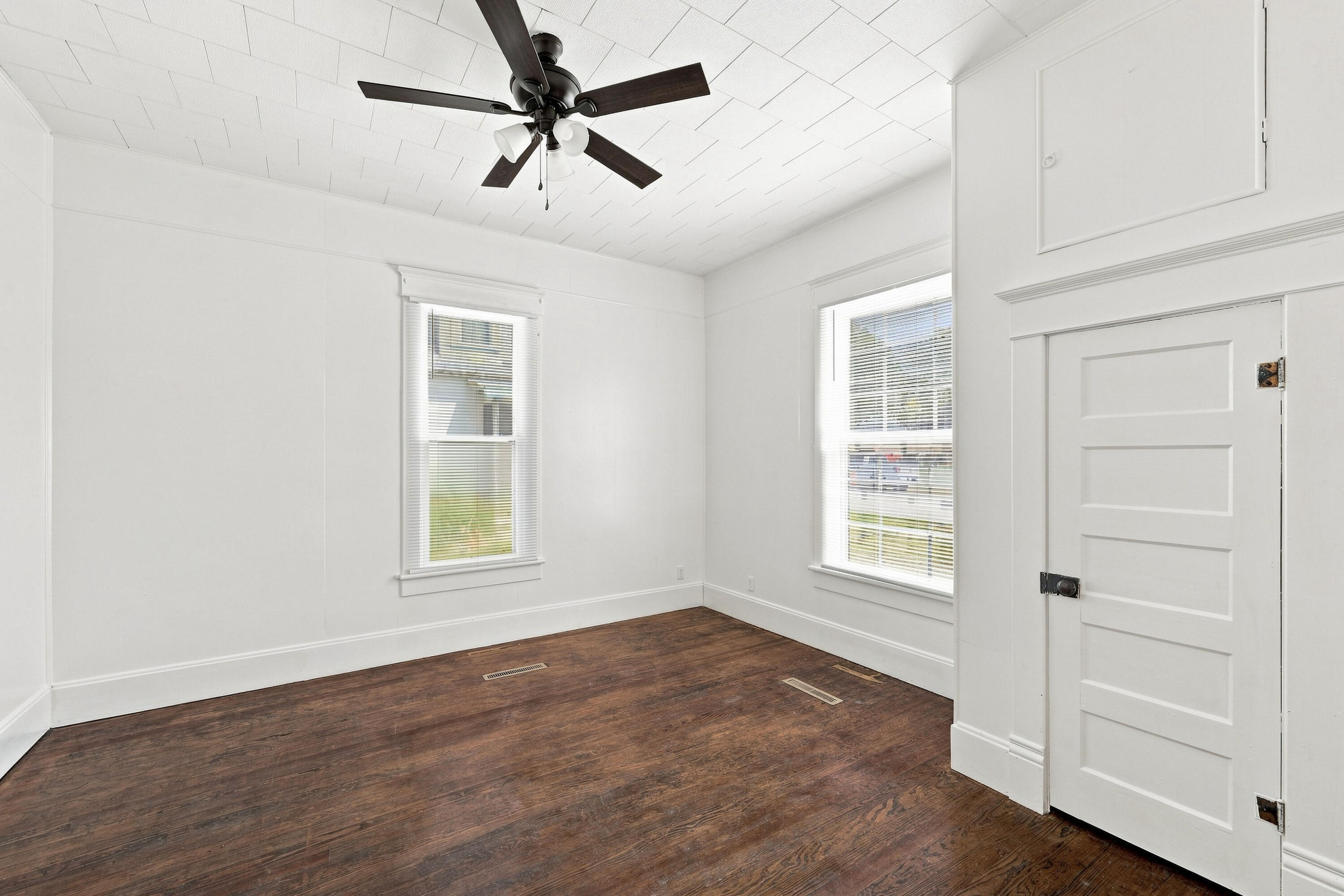700 Frisco Street Monett, MO 65708 - Photo 6 of 46 bifrs-14