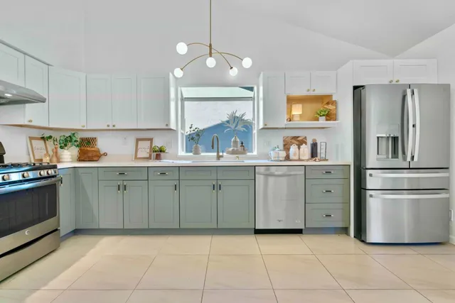 $1,249,000 | 32490 Lake Temescal Lane, Fremont, CA 94555