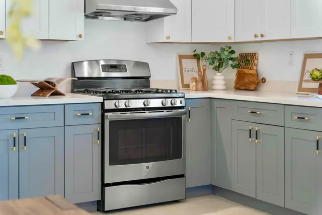 $1,249,000 | 32490 Lake Temescal Lane, Fremont, CA 94555