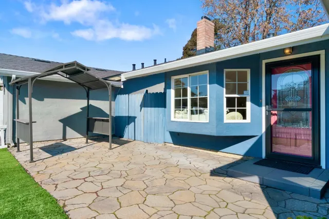 $1,249,000 | 32490 Lake Temescal Lane, Fremont, CA 94555