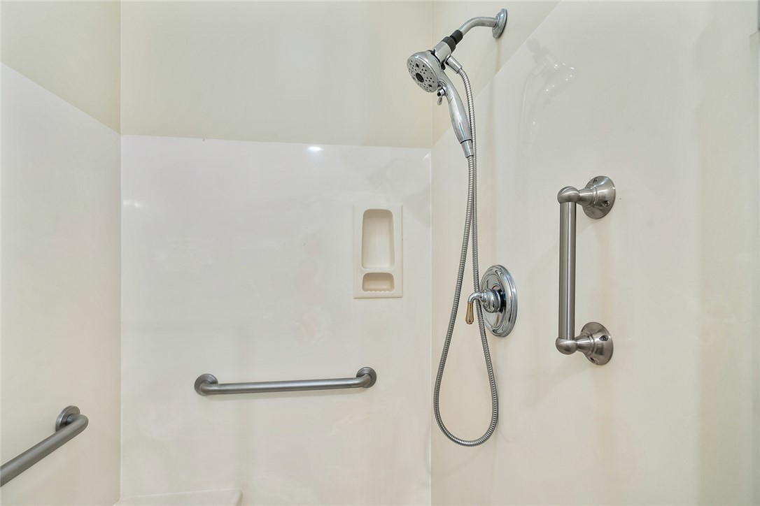 600 Downs Loop Clemson, SC 29631 - Photo 21 of 42 Primary Bath Shower