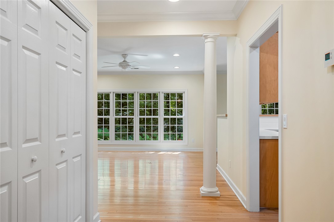 600 Downs Loop Clemson, SC 29631 - Photo 4 of 42 Foyer toward Great Room