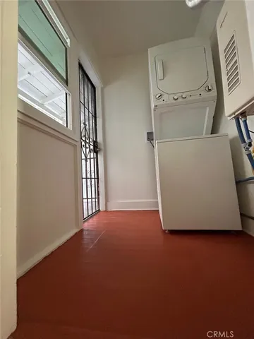 $2,750 | 958 2nd Street, Long Beach, CA 90802