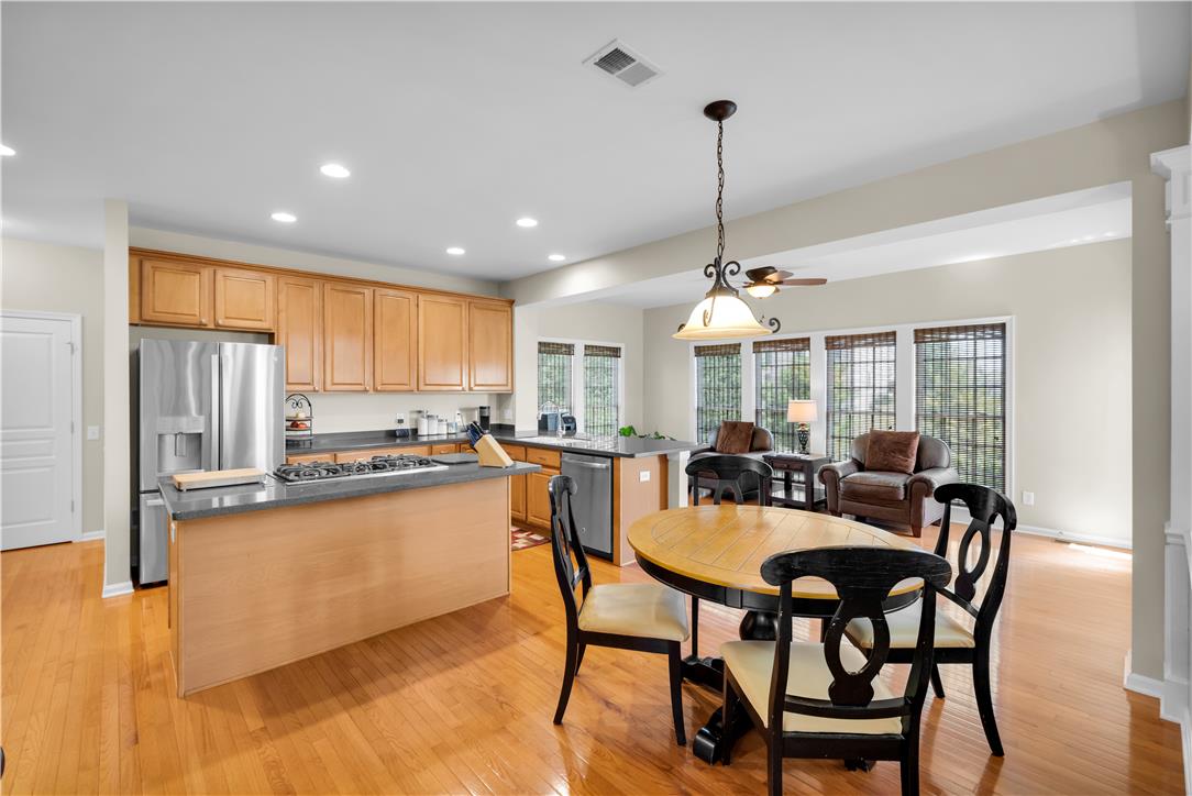 1709 Travers Road Breinigsville, PA 18031 - Photo 13 of 55