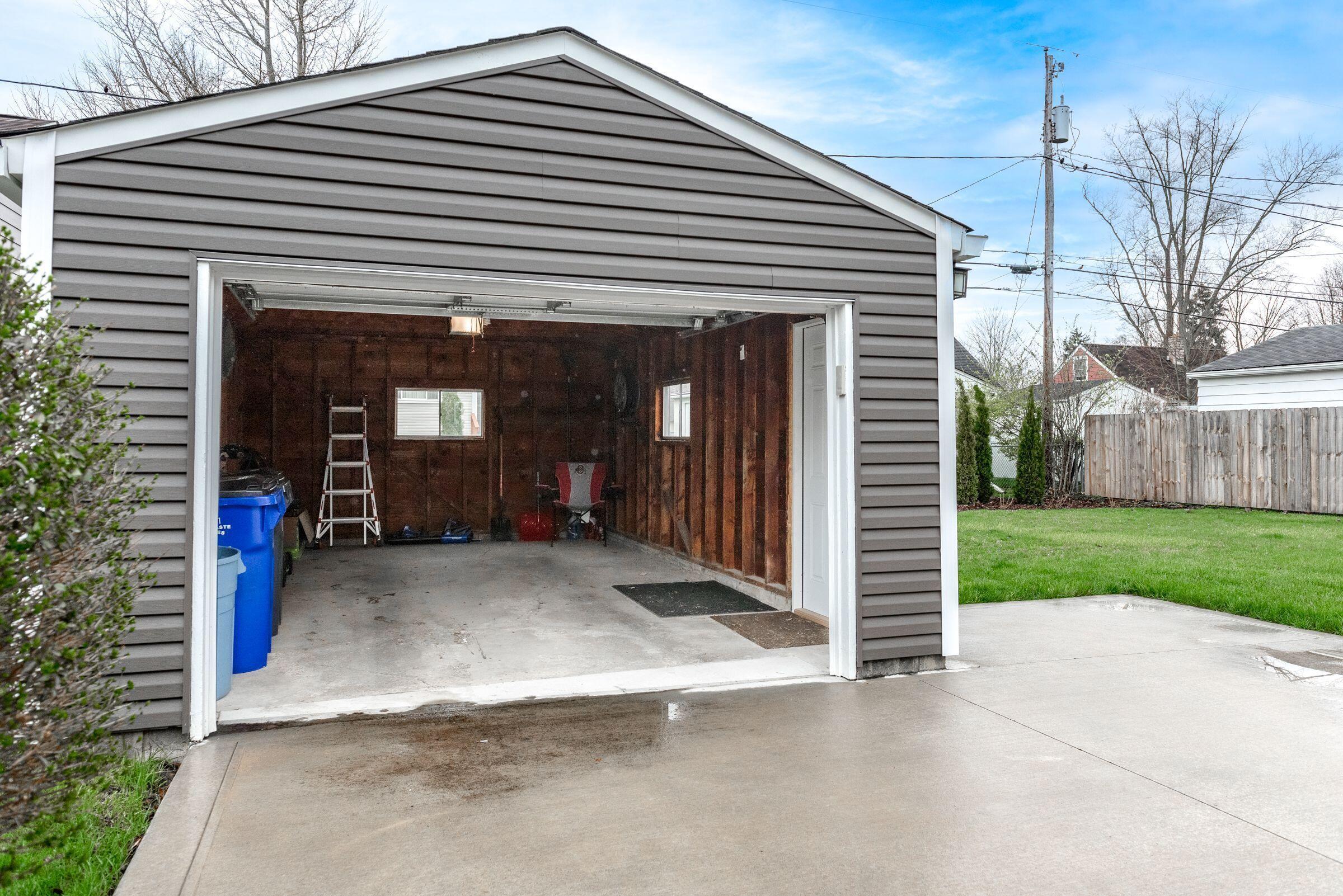 2217 Shrewsbury Road Columbus, OH 43221 - Photo 35 of 38 Shrewsbury 36