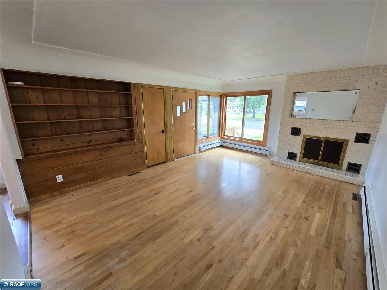 520 6th Street Southwest Chisholm, MN 55719 - Photo 12 of 23