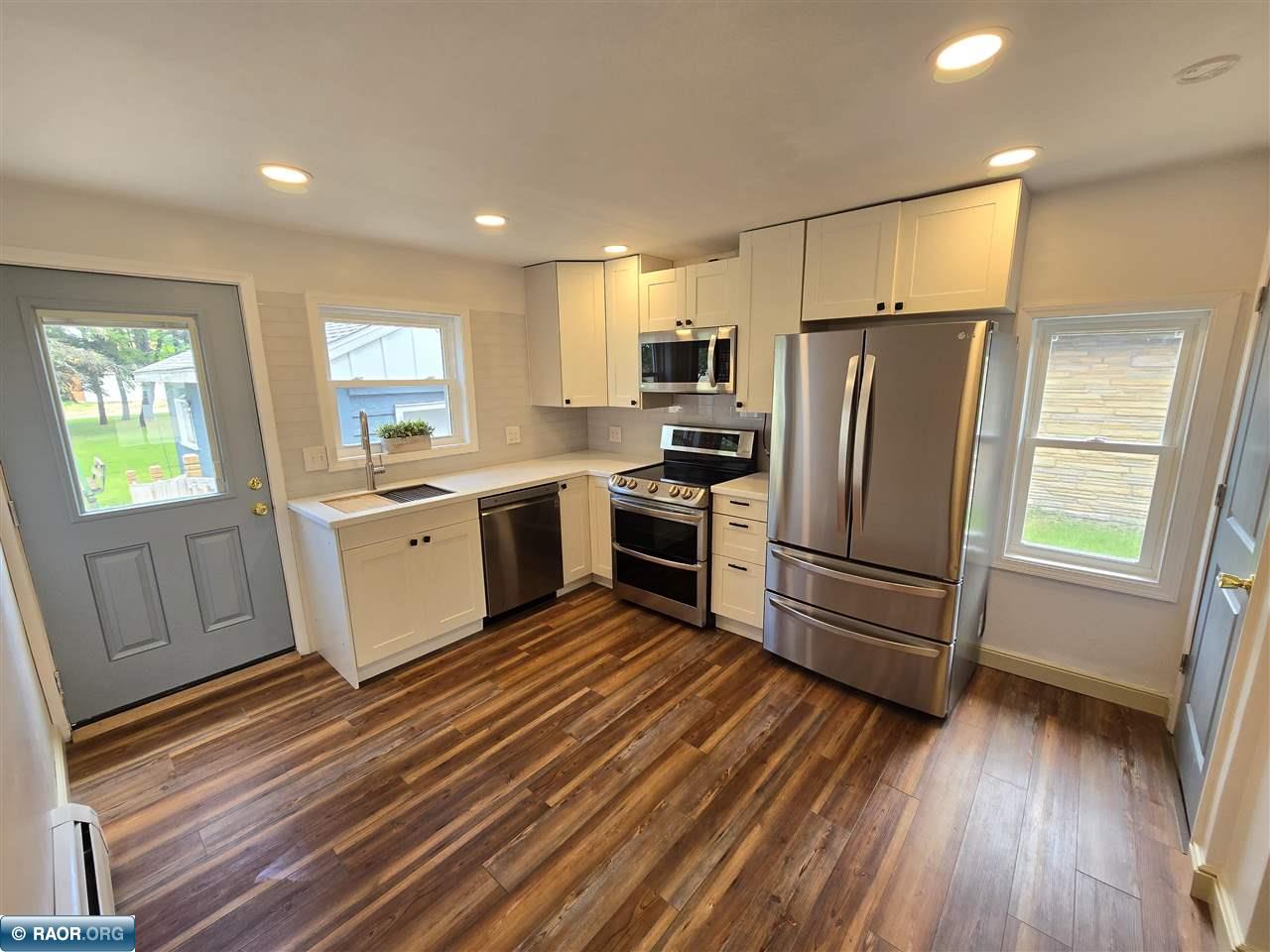 520 6th Street Southwest Chisholm, MN 55719 - Photo 8 of 23