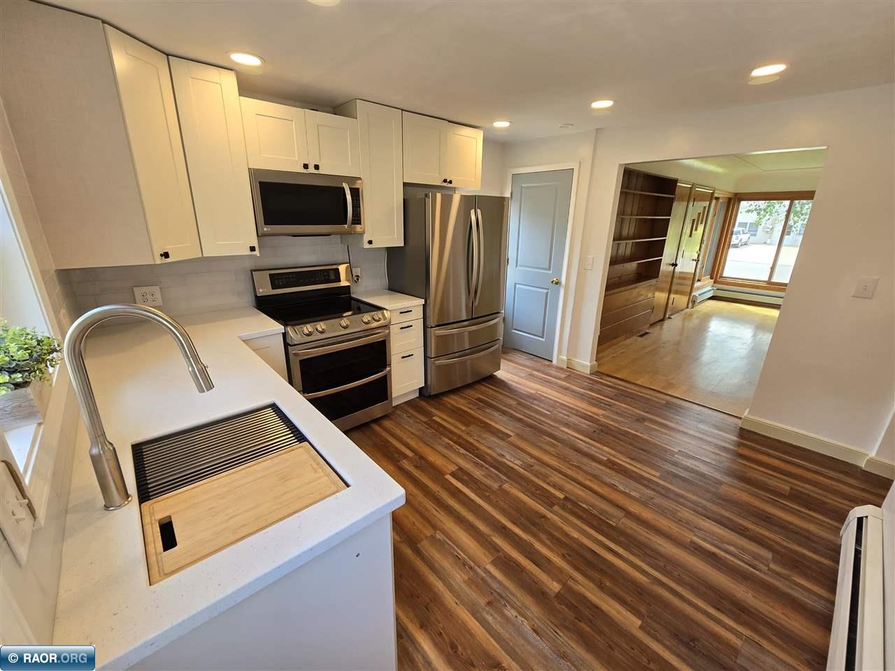 520 6th Street Southwest Chisholm, MN 55719 - Photo 10 of 23