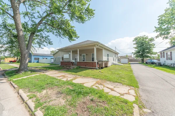 $209,900 | 2215 North Cherry Street, Columbus, IN 47201