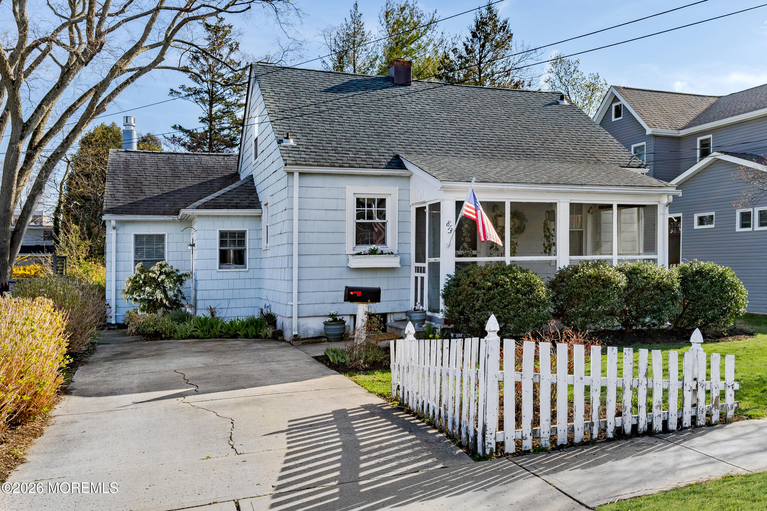 813 Ocean Road SLH