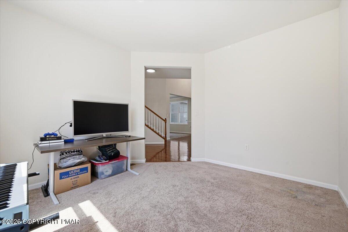 241 Dryden Road Stroudsburg, PA 18360 - Photo 36 of 101 Office