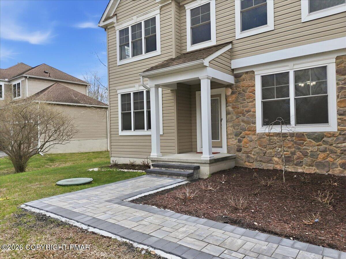 241 Dryden Road Stroudsburg, PA 18360 - Photo 6 of 101 Front Entry