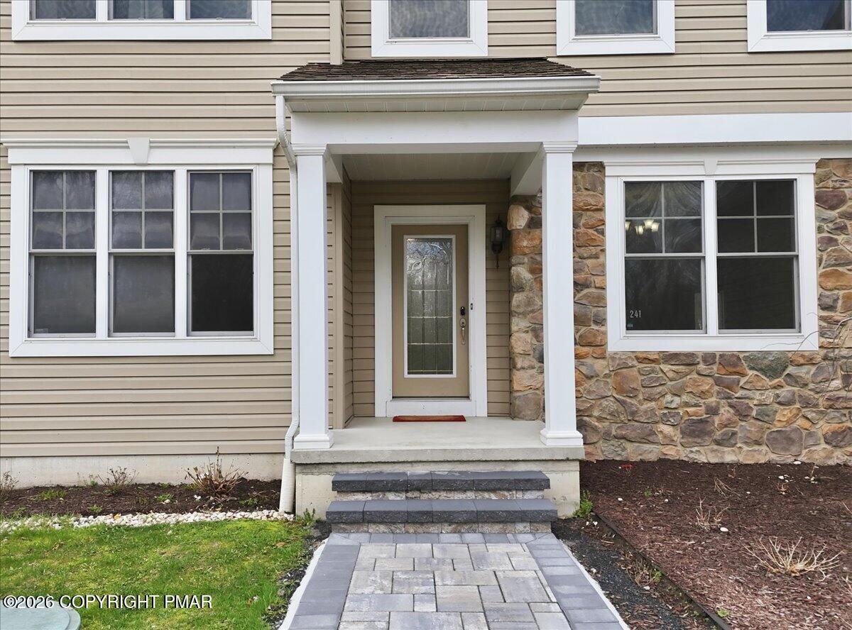 241 Dryden Road Stroudsburg, PA 18360 - Photo 7 of 101 Front Entry