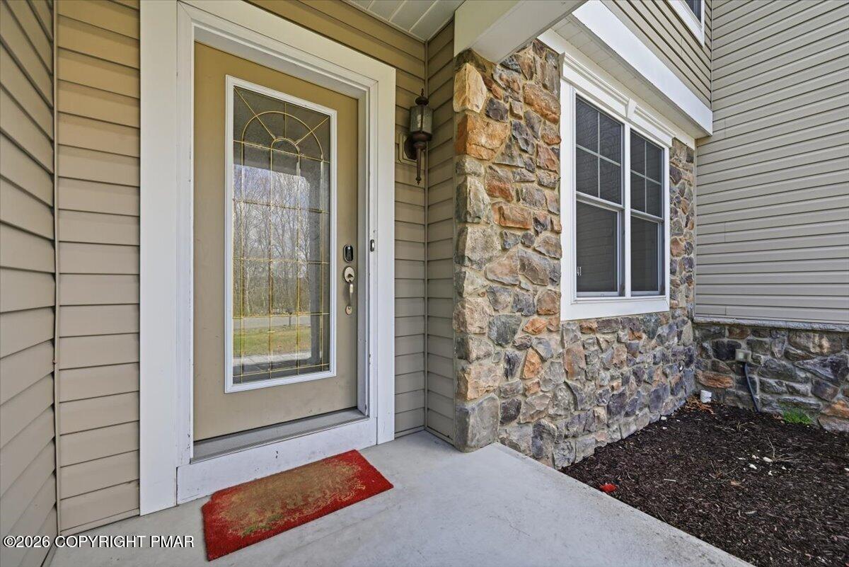 241 Dryden Road Stroudsburg, PA 18360 - Photo 8 of 101 Front Entry