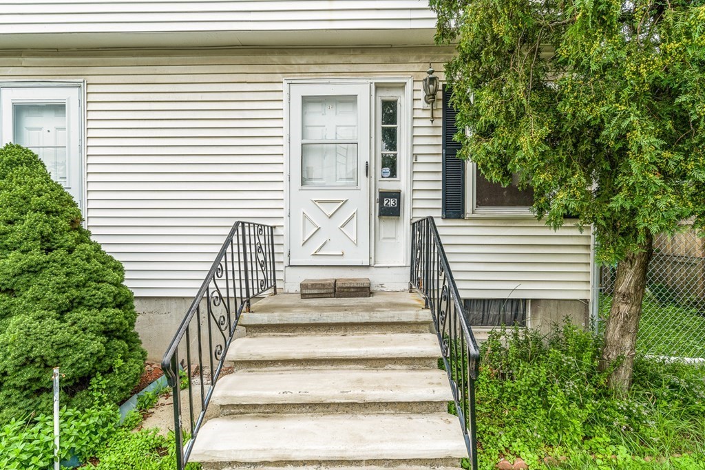 23 Heard Street, Unit 23 Chelsea, MA 02150 - Photo 27 of 27 a view of outdoor space and deck