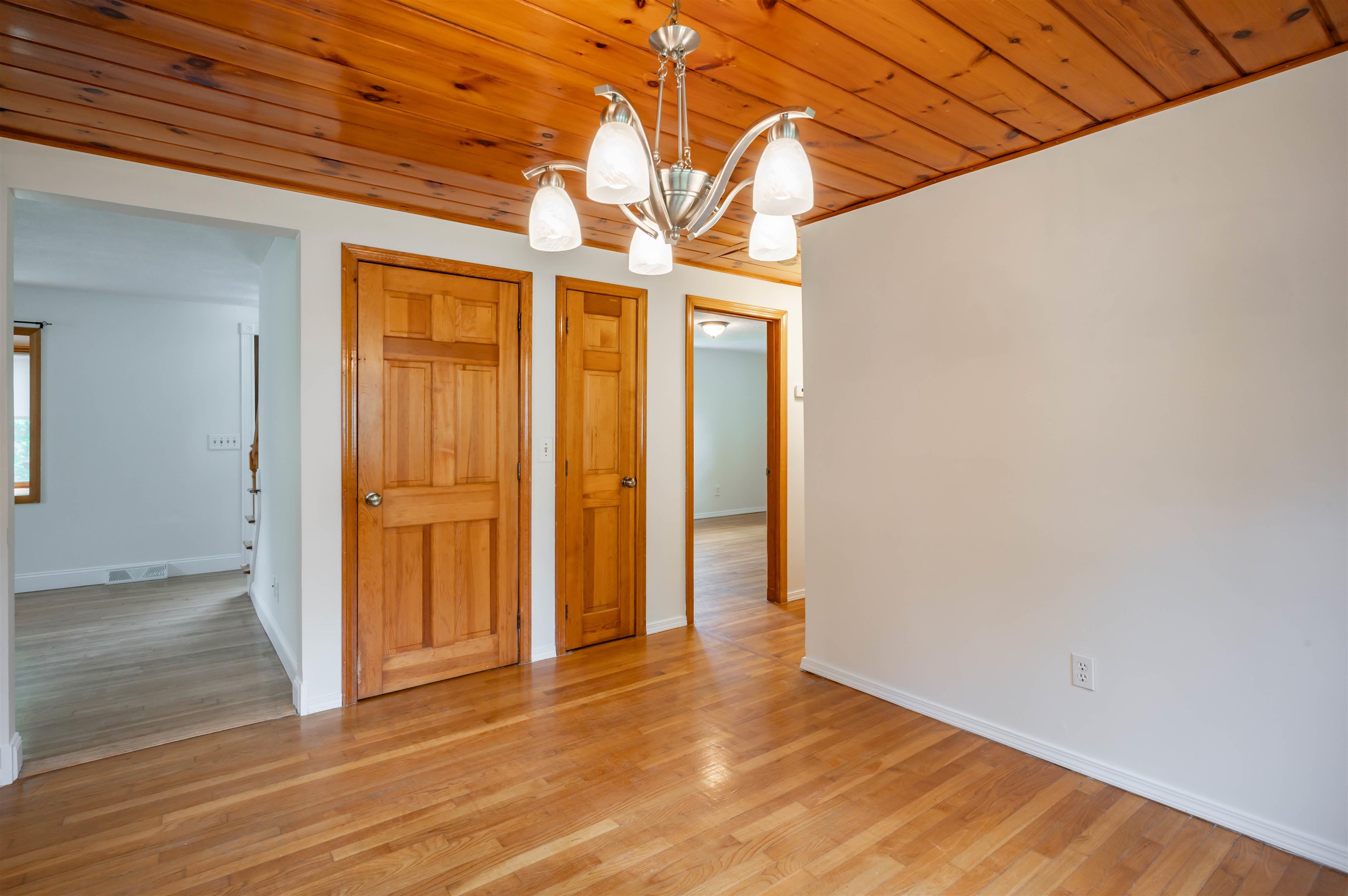 192 Searles Road Nashua, NH 03062 - Photo 33 of 46