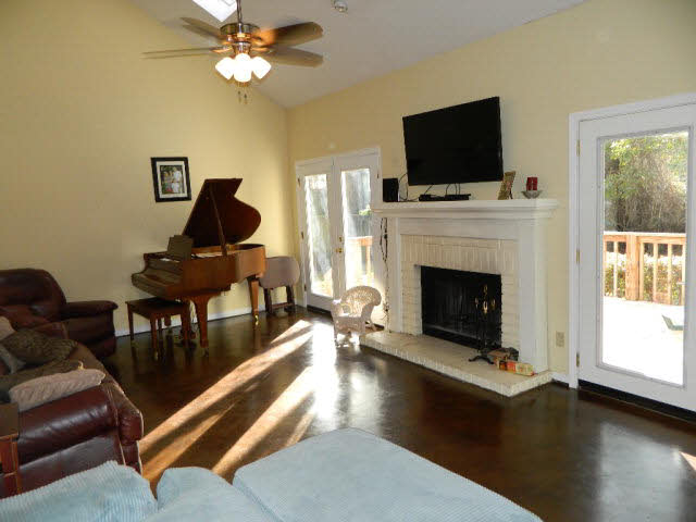 108 Michael Loop Daphne, AL 36526 - Photo 3 of 24 Great Room
