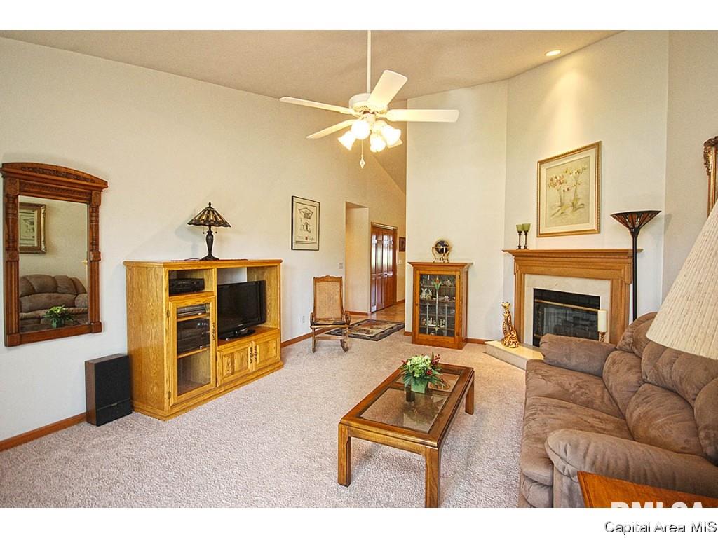 2928 Kipling Court Springfield, IL 62711 - Photo 7 of 35