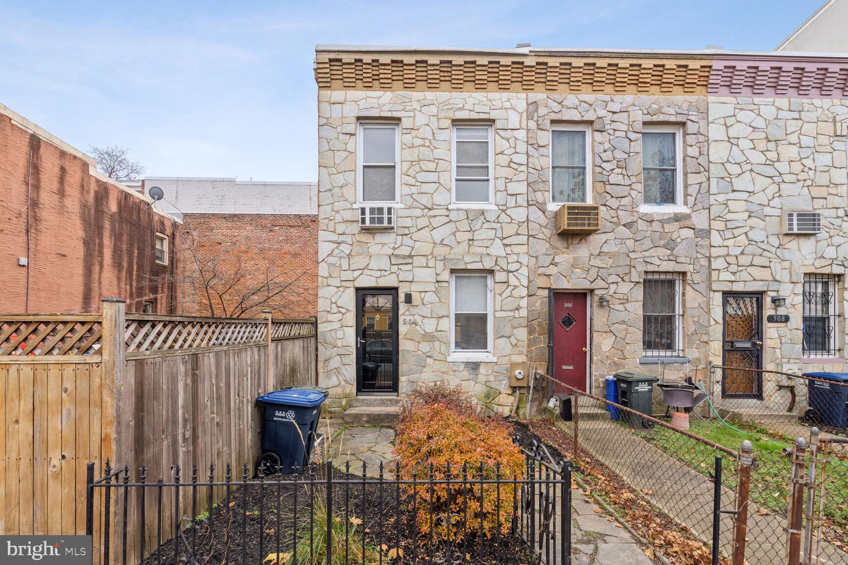 504 R Street Northwest Washington, DC 20001 - Photo 1 of 14 Gallery Image 1