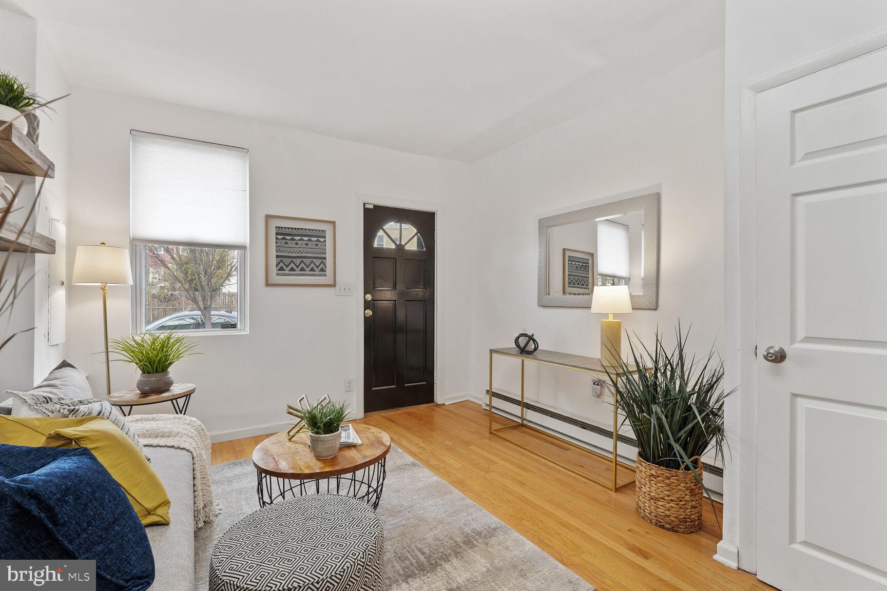 504 R Street Northwest Washington, DC 20001 - Photo 4 of 14 Gallery Image 4