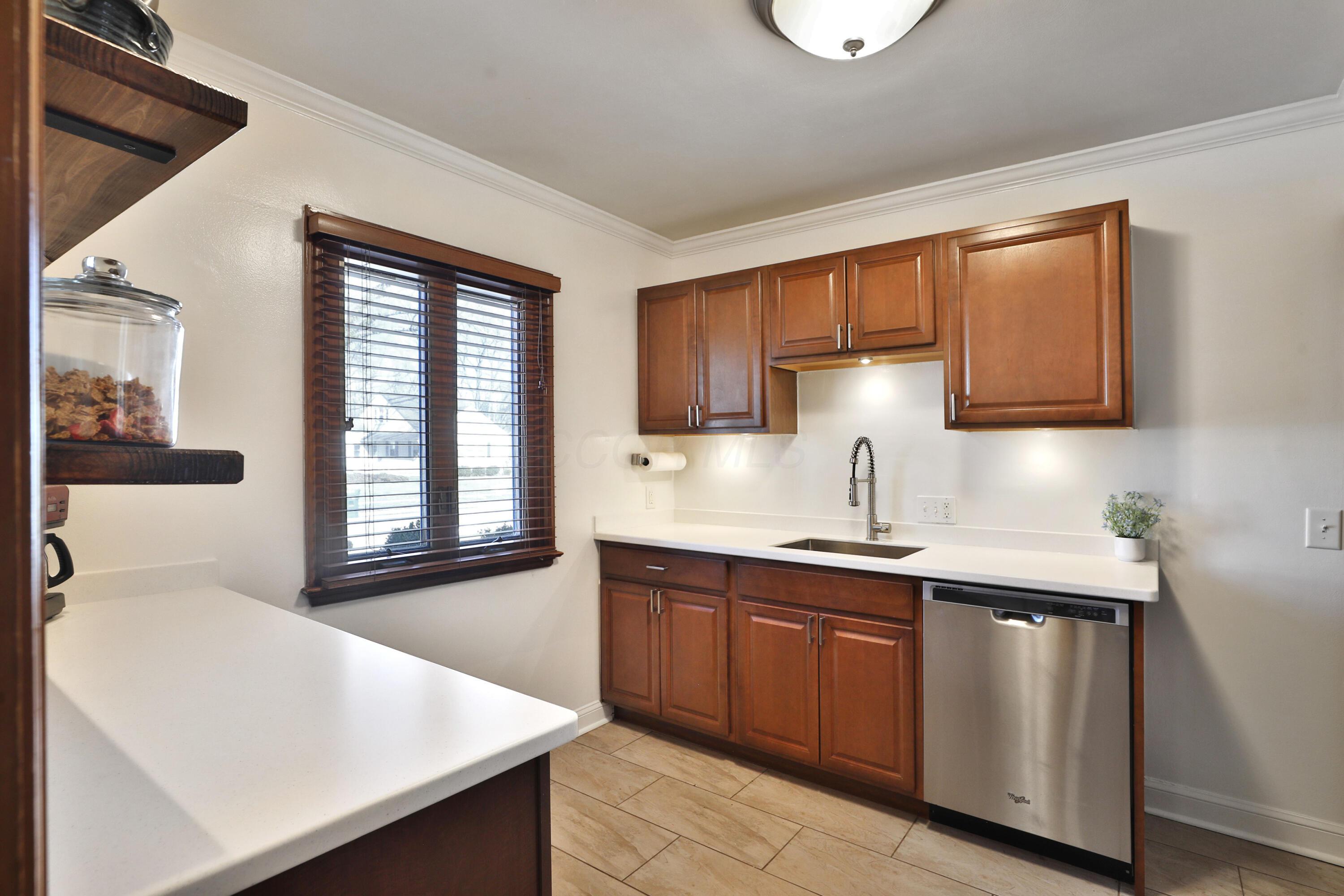 157 Wetmore Road Columbus, OH 43214 - Photo 13 of 44 Kitchen